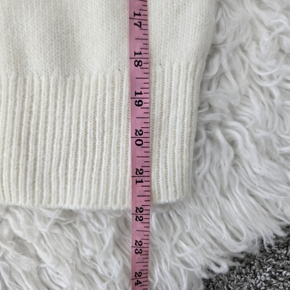 Design History Off The Shoulder Sweater. Cozy casual knit. Ivory. Size Large. Ne - Picture 5 of 7